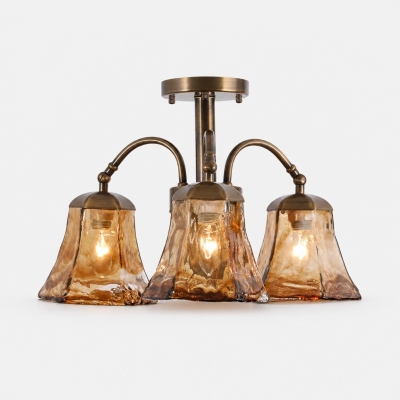 Halfverzonken plafondlamp van messing en amberkleurig glas