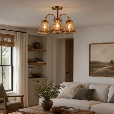 Halfverzonken plafondlamp van messing en amberkleurig glas
