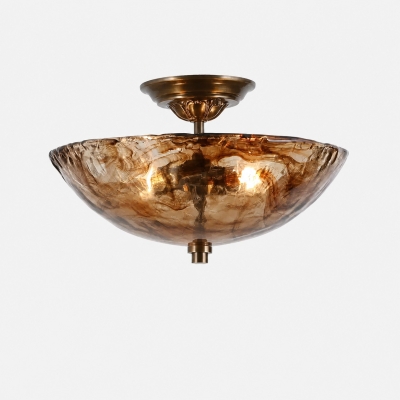 Antieke messing plafondlamp met ge&euml;tst glas, halfverzonken montage